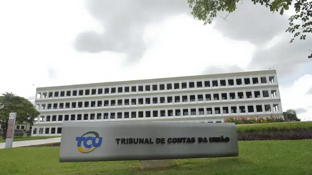 Congresso aciona TCU contra licitação de R$ 1 bi no Porto de Santos