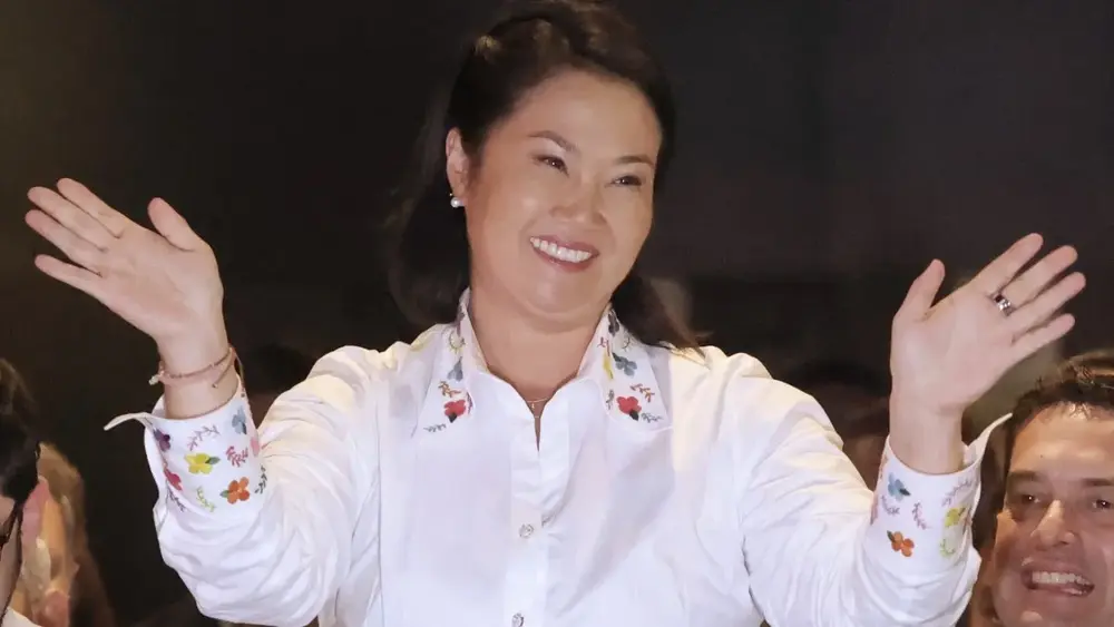 Keiko Fujimori vence e fala em 'caminho da ordem e esperança
