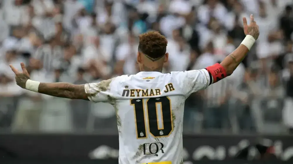 Neymar volta, marca dois gols, mas Santos só empata com a Chapecoense