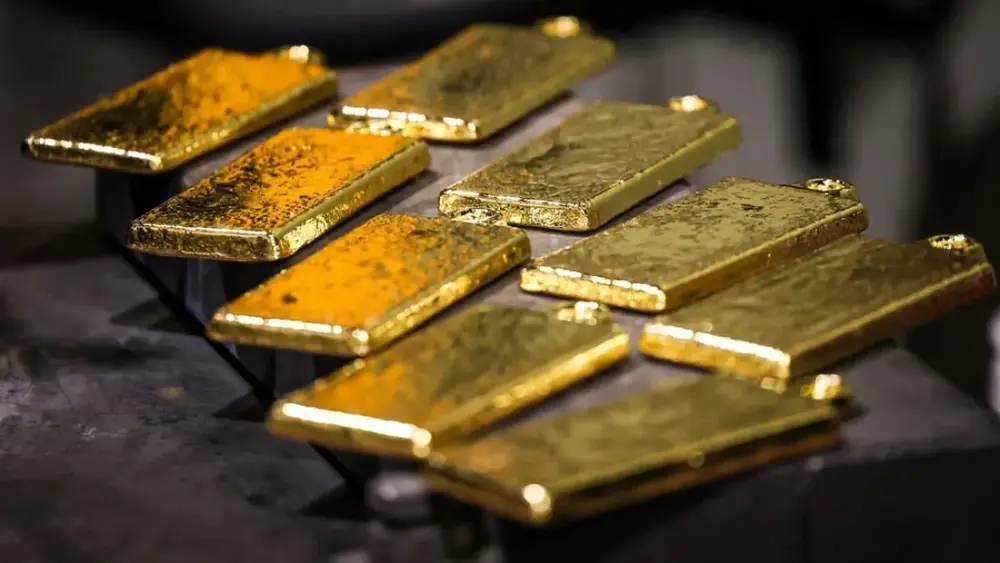 Ouro fecha em alta com foco em Fed e ignora petróleo