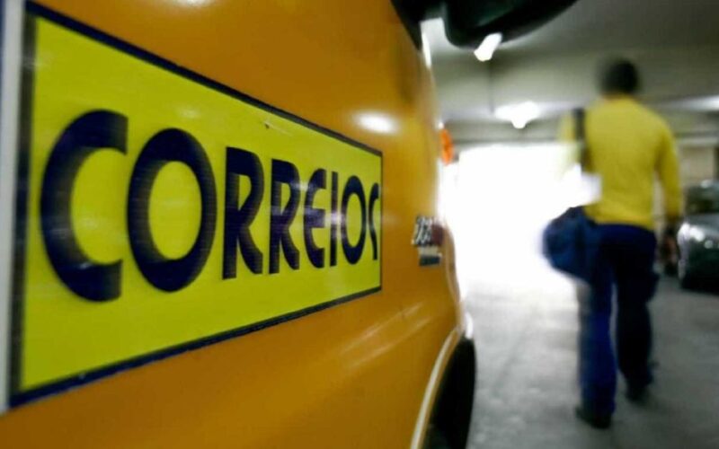 Durigan prevê déficit de R$ 10 bi nos Correios em 2026