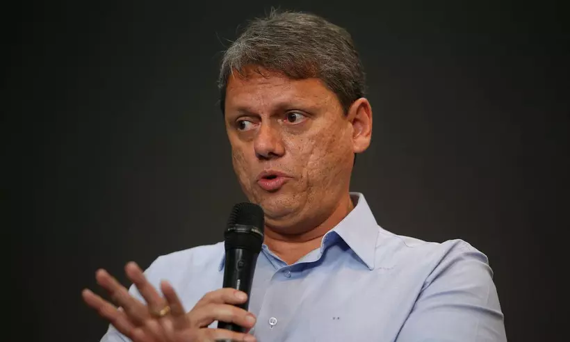Tarcísio: SP avança sem apoio federal e defende projeto de Bolsonaro