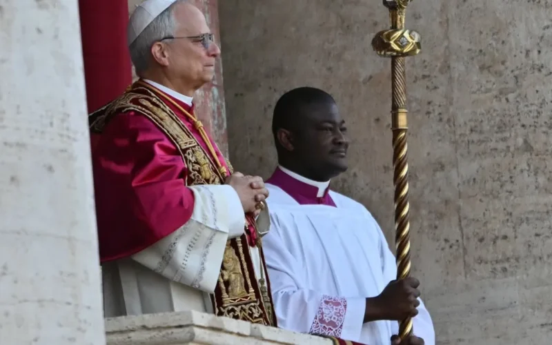 Papa Leão XIV promete Igreja segura a vítimas de abuso em Madri