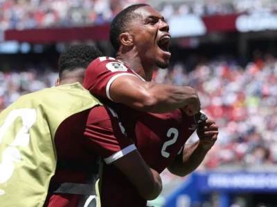 Catar arranca empate histórico com Suíça nos acréscimos