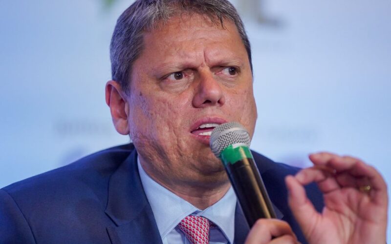Tarcísio nega interferência após Nunes criticar ação da Polícia Civil